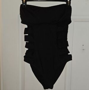 Kenneth Cole Reaction Black One Piece Swimsuit